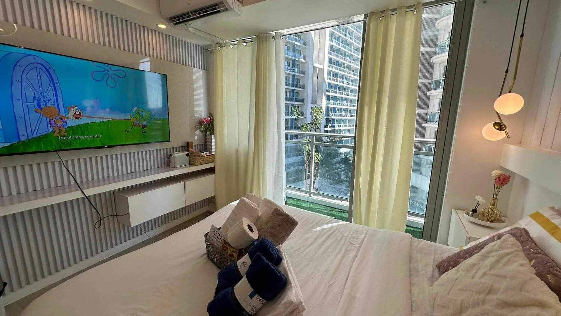Azure Paranaque Staycation By The Lush - Bahamas Paranaque City 0*,